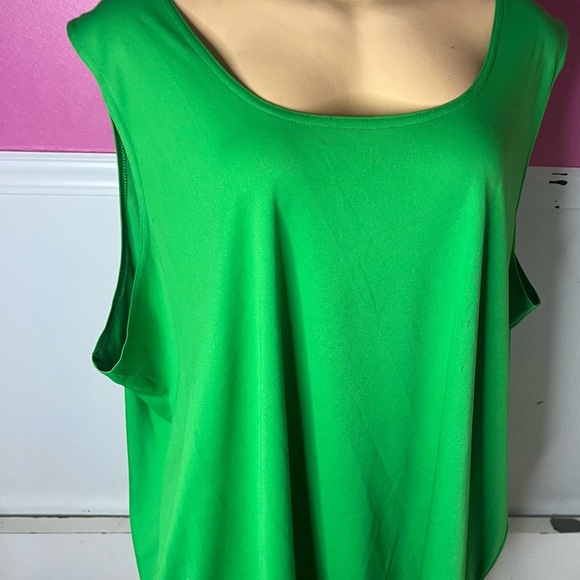 Green Women's Top - Picture 7 of 11